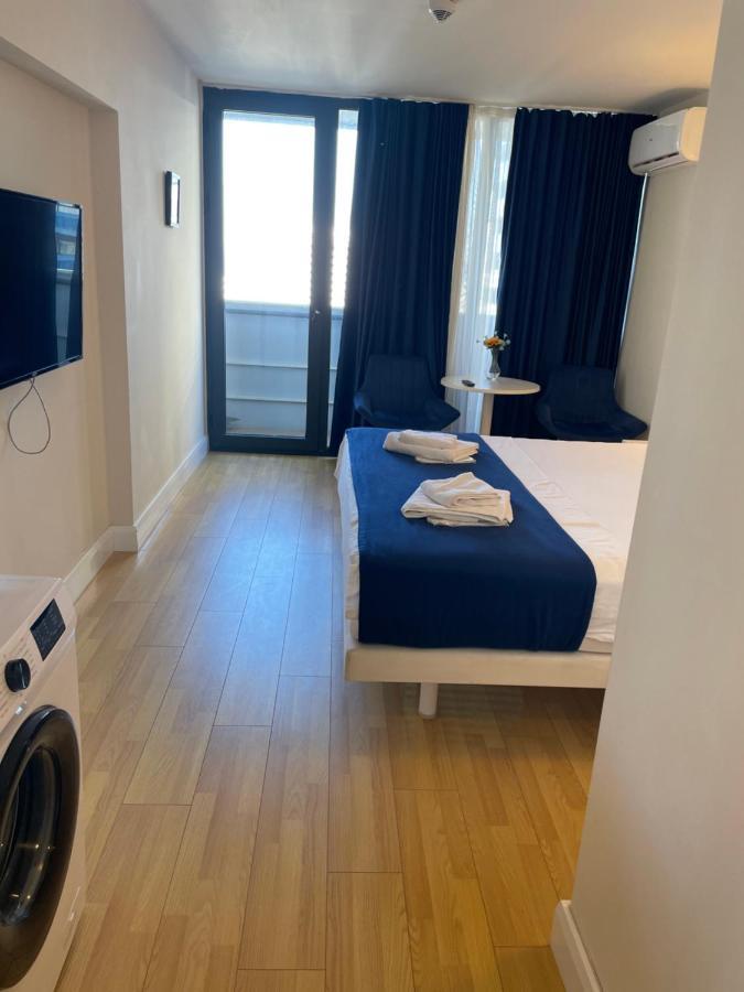Aparthotel In City Batumi Ngoại thất bức ảnh