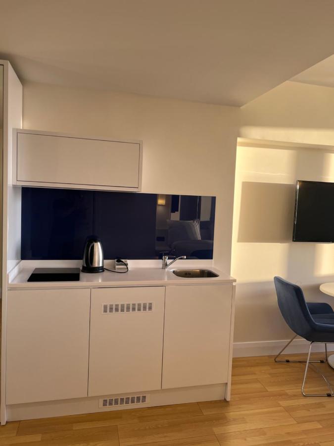 Aparthotel In City Batumi Ngoại thất bức ảnh