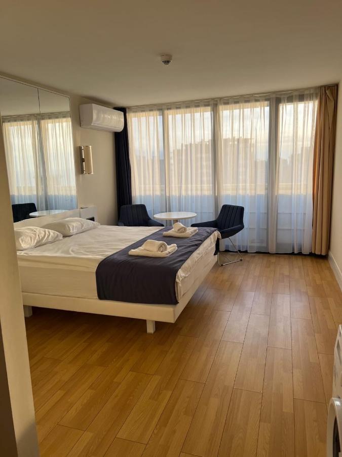 Aparthotel In City Batumi Ngoại thất bức ảnh